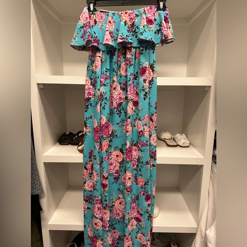 Strapless ruffle maxi dress